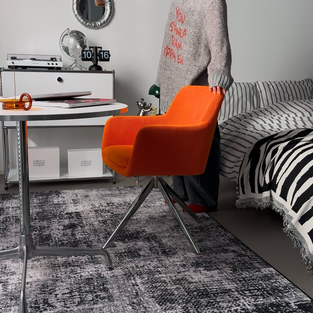Form Chair